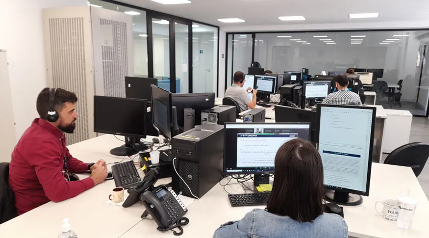 Setor de serviços no Brasil bate recordes de emprego e receita em 2023