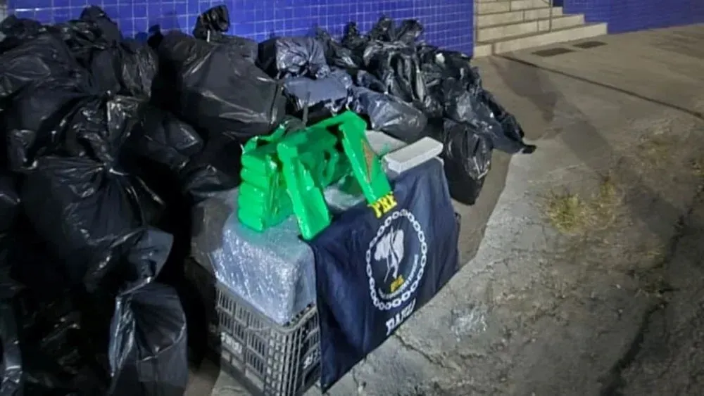 PRF apreende drogas na Bahia