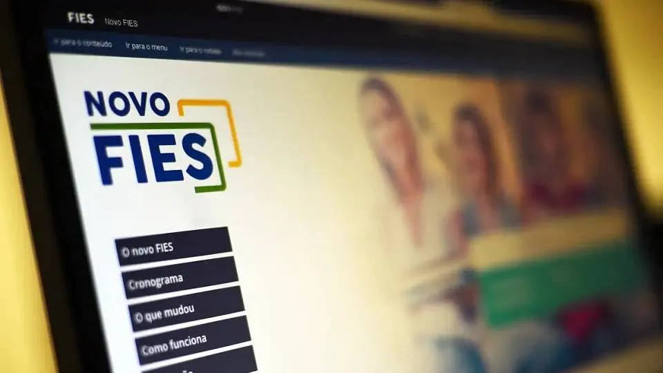 Número de beneficiados pelo Desenrola Fies chega a 253 mil; saiba como solicitar