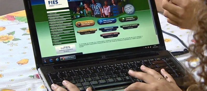 Estudantes poderão iniciar a renovação da matrícula no Fies a partir desta quarta