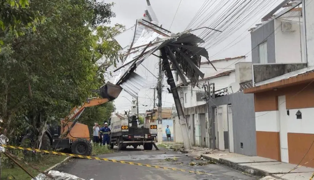 Cidade baiana decreta situação de emergência após destruição causada por vendaval