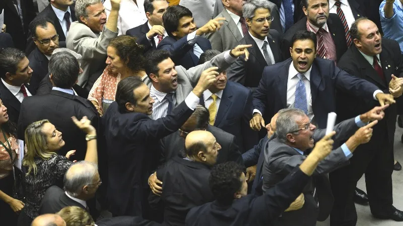 CRISE POLÍTICA: Salvador recebe simpósio nacional de combate à corrupção
