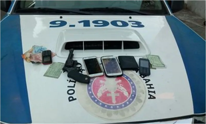 BA 528: Agentes da 19ª CIPM frustram assalto a passageiros em van