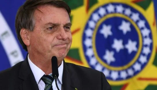 Com presidência de Lira, pedidos de impeachment de Bolsonaro quase dobram e já passam de 100