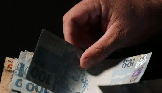 Beneficiários com NIS de final 8 recebem Auxílio Brasil nesta quarta-feira