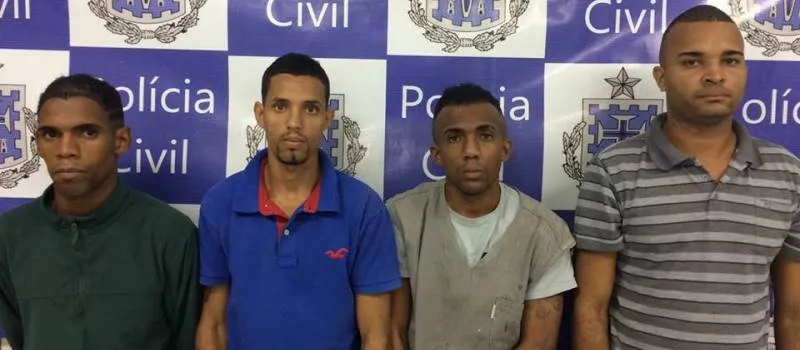 SE DERAM MAL: Quatro homens são presos após roubo de carga de cosméticos em Alagoinhas