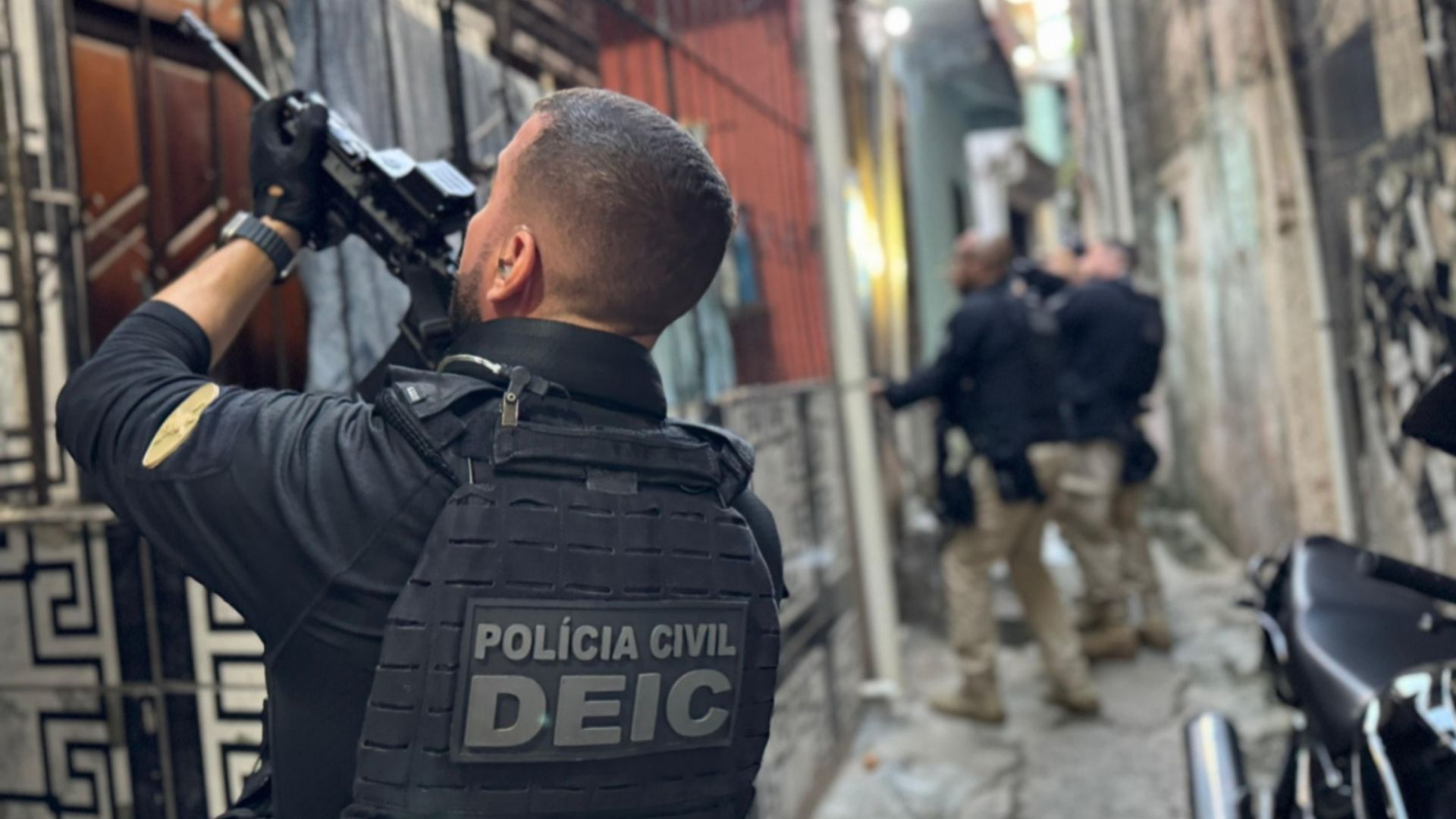 Suspeitos de fraudes com boletos falsos. Foto:  Divulgação Ascom PCBA