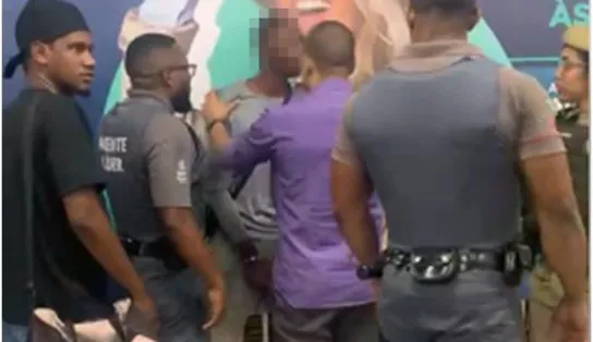 Vídeo: dupla é detida ao tentar invadir estação de metrô em Salvador sem pagar passagem
