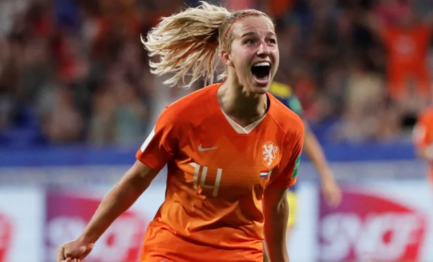 Holanda faz gol na prorrogação e encara EUA na final da Copa Feminina