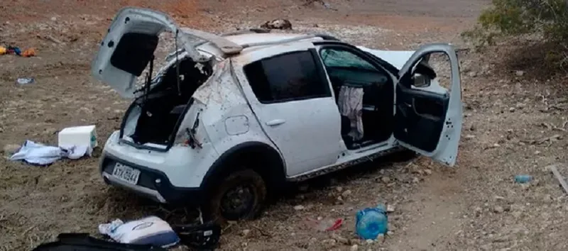 TRISTE FIM: Bebê morre após carro desviar de vaca e capotar no norte do estado