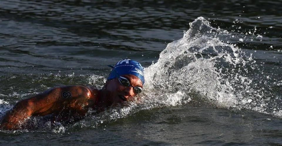 Baiana Ana Marcela Cunha não garante medalha na Maratona Aquática: 'Abismo grande'
