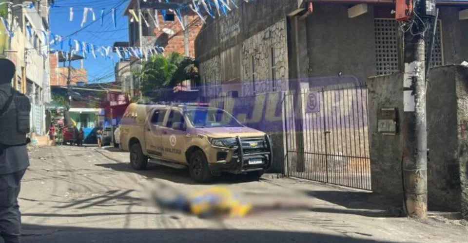 Mototaxista é executado com mais de 30 tiros, em via pública, no Cabula