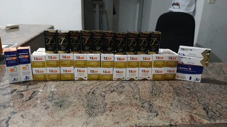 PRF apreende 184 canetas de “Mounjaro” em ônibus na BR-116, em Feira de Santana