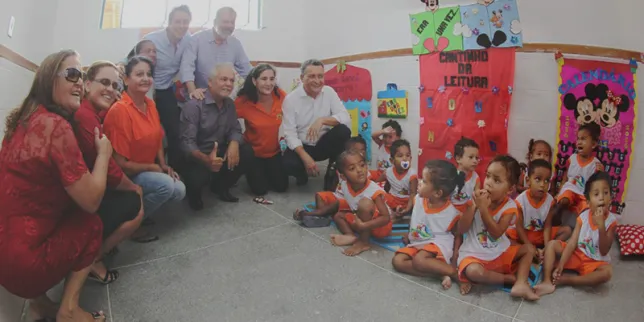 Governador Rui Costa visita creche e escola em Sátiro Dias