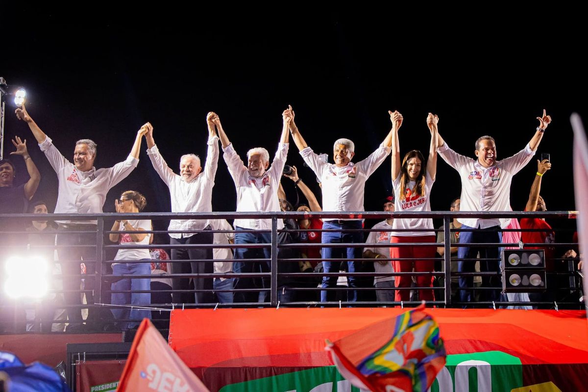 Lula reuniu apoiadores em Salvador. Foto: Divulga&ccedil;&atilde;o