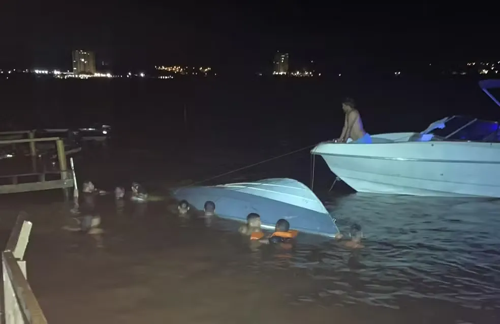 Acidente de lancha deixa 6 mortos na divisa entre Minas Gerais e SP