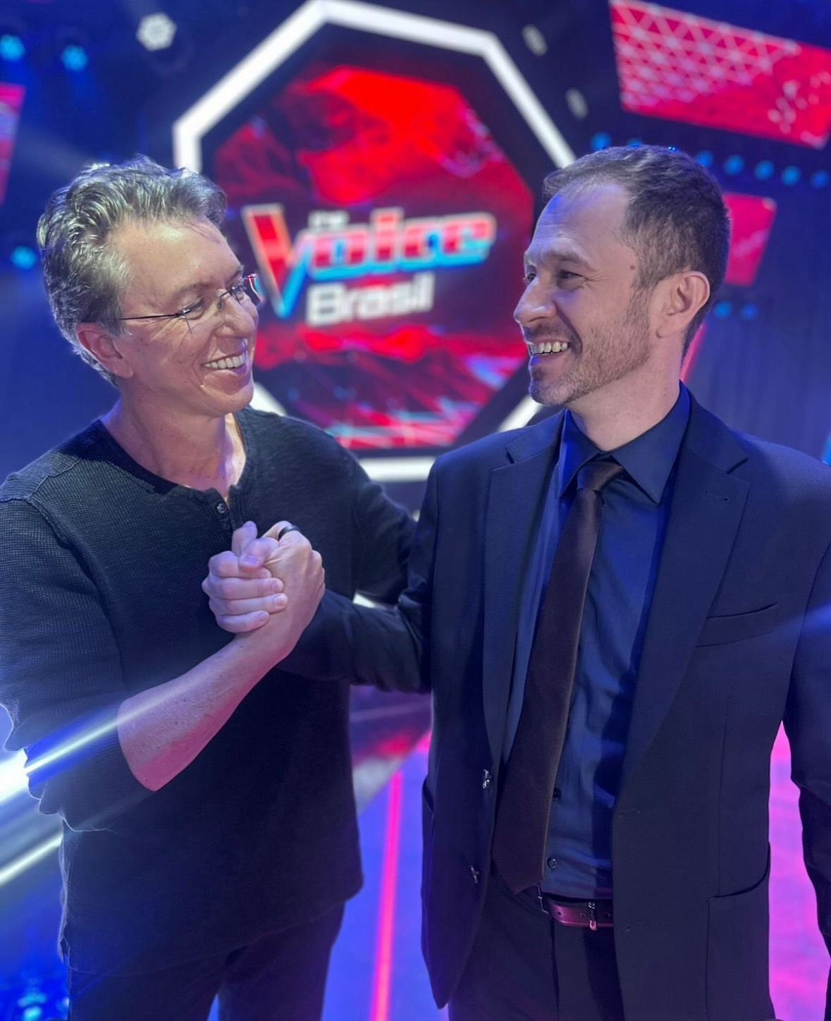 Boninho e Tiago Leifert no The Voice Brasil no SBT