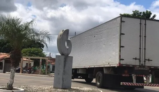 Deputado estadual pede unidade fixa da PM e aumento de efetivo em povoado de Serrolândia