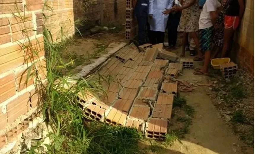 Criança de 4 anos morre após muro desabar em Vitória da Conquista