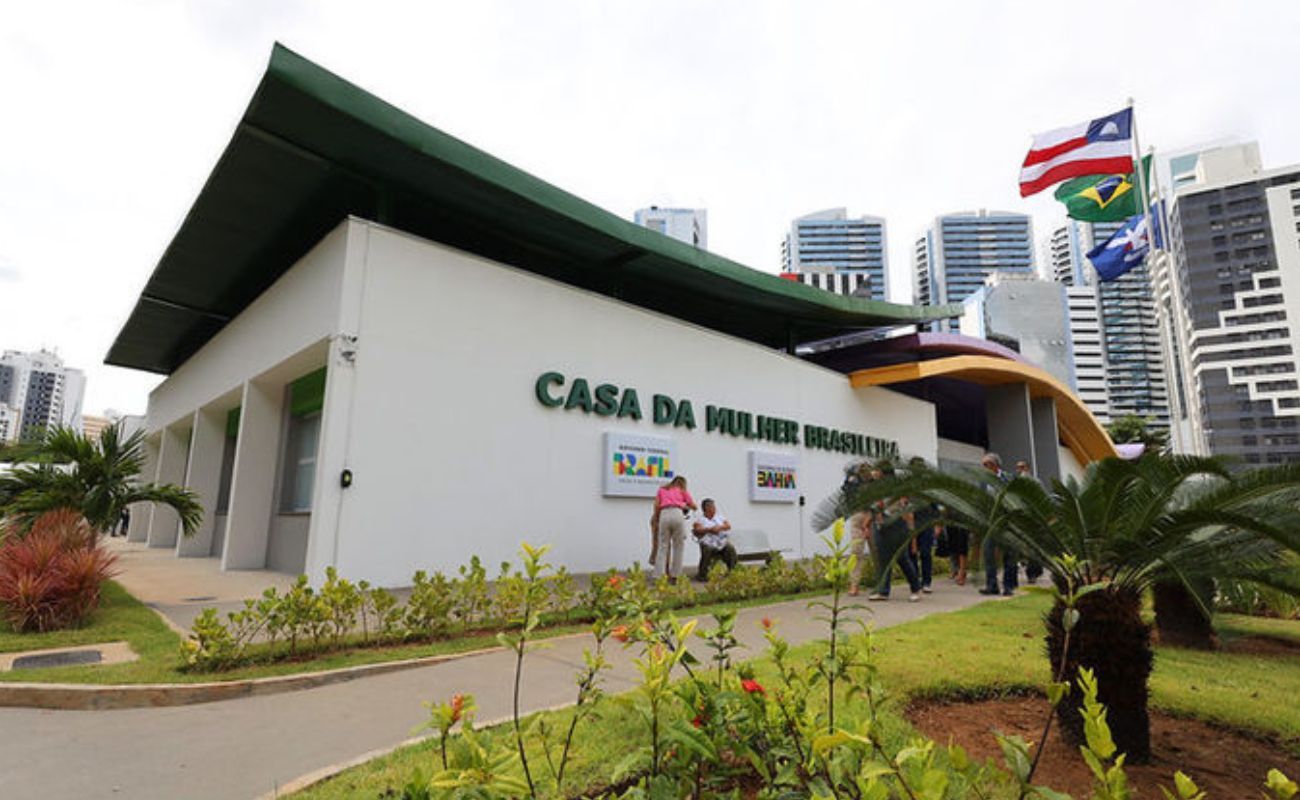 Marcell Moraes teria sido levado pela viatura da PM para a Casa da Mulher Brasileira para prestar esclarecimentos