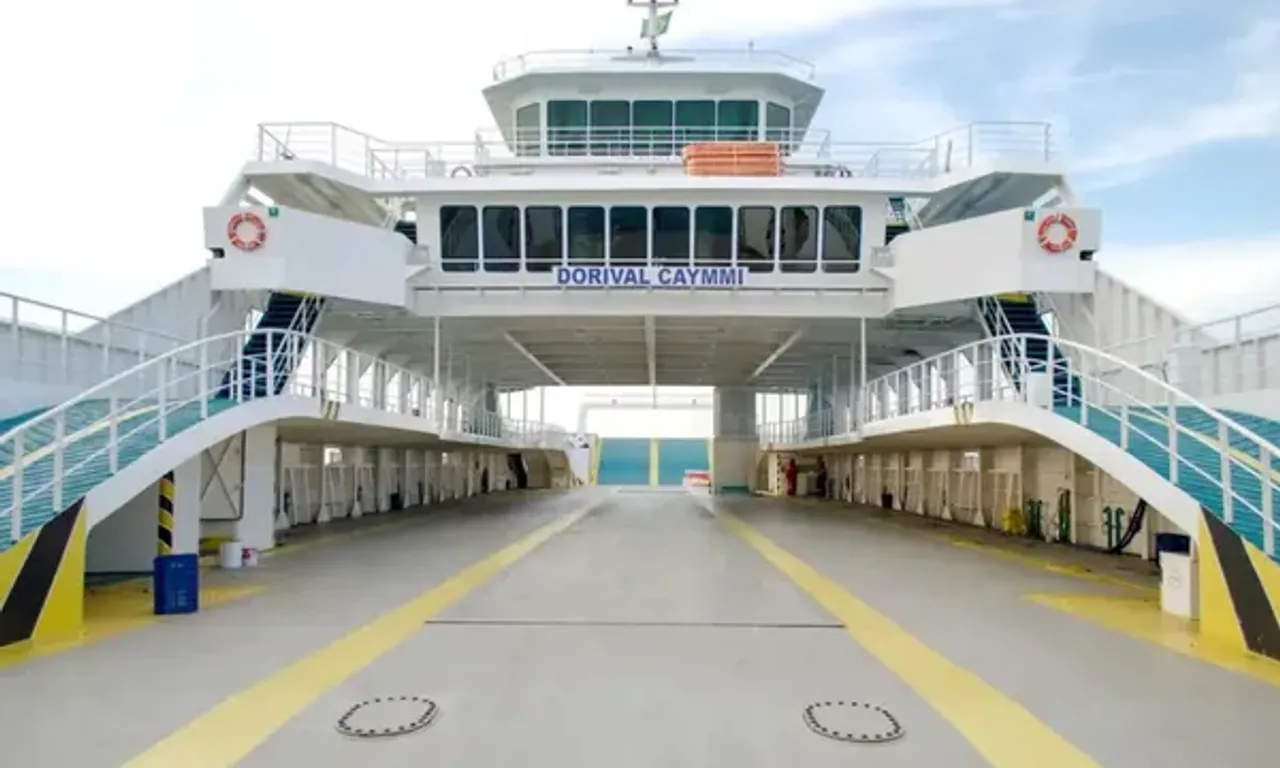 Com a suspensão parcial da operação por parte da Marinha, dois Ferry-Boat fazem a travessia. Foto: ITS