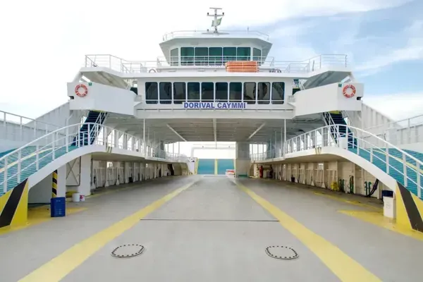 Motorista de aplicativo é flagrado transportando fuzil pelo ferry boat