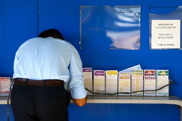 Mega-Sena pode pagar prêmio de R$ 35 milhões nesta quinta-feira