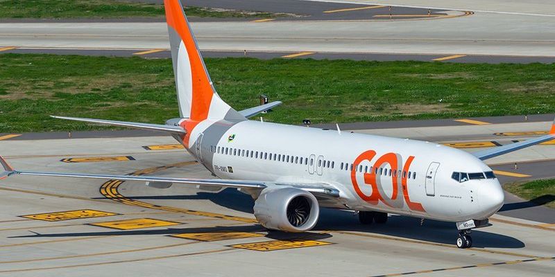 O Boeing 737 Max-8 utilizado na operação tem capacidade para até 186 passageiros e foi configurado especialmente para o fretamento solicitado pelo governo americano/Foto: Martín Romero