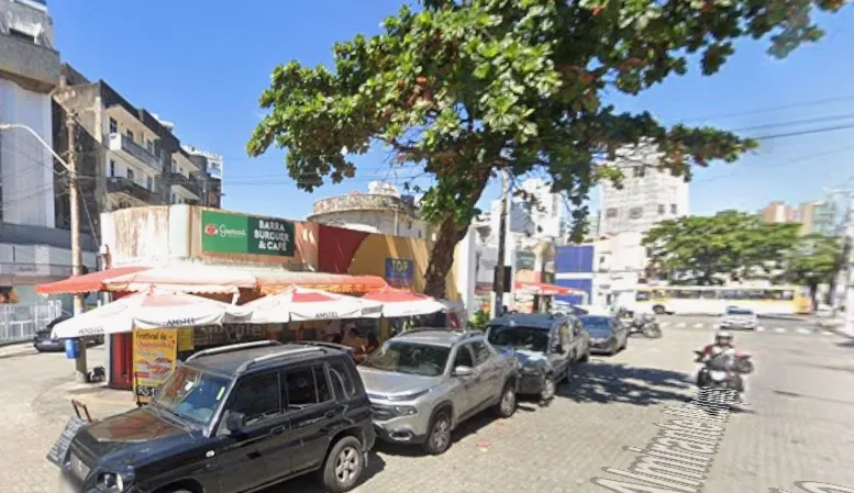 Corpo de homem, ferido na cabeça, é encontrado em prédio na Barra, em Salvador