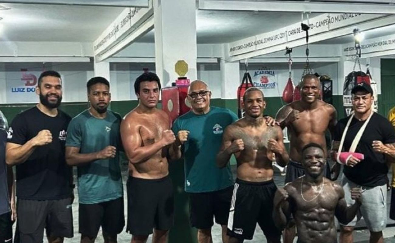 Filho de Ivete Sangalo chama atenção ao treinar boxe com Popó