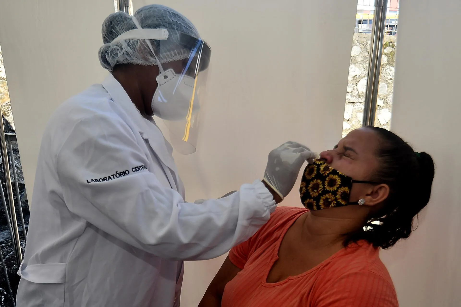 Covid-19 causa aumento de síndrome respiratória grave na Bahia e em mais 6 estados