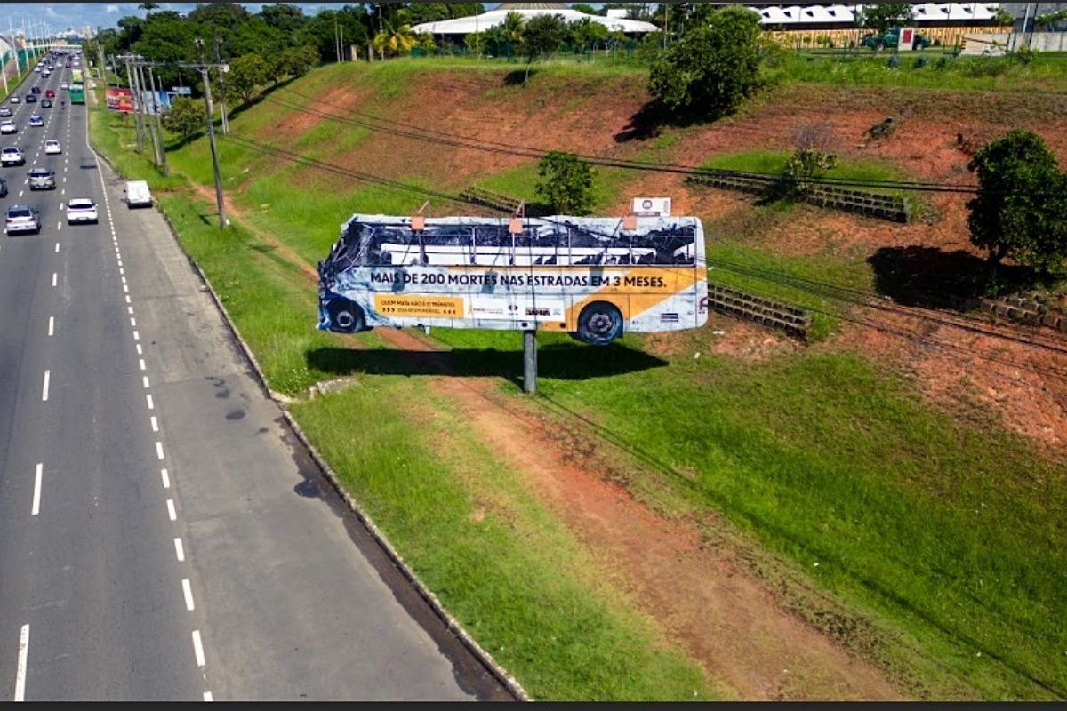 O Grupo Aratu, através da Ei Mídia Exterior, foi premiado com a campanha Maio Amarelo. Foto: Divulgação