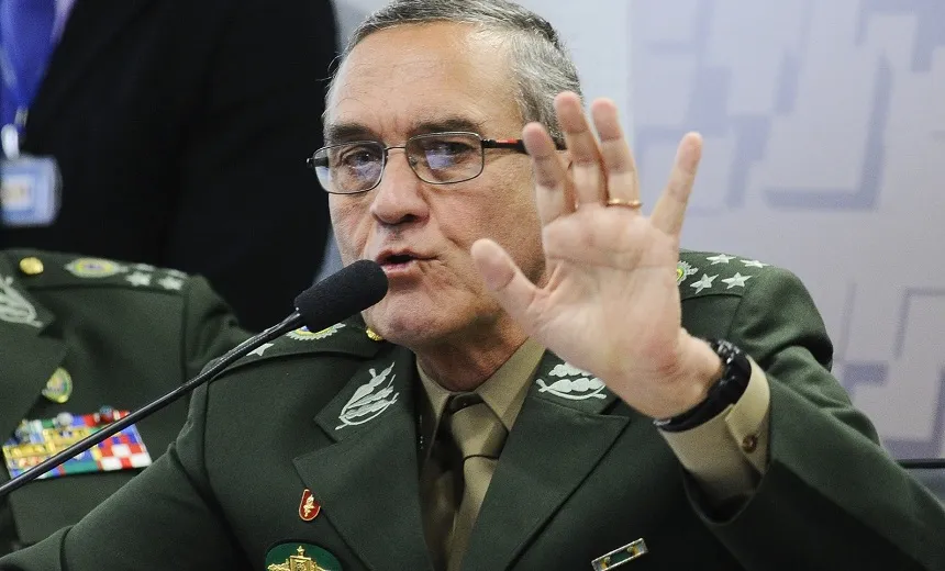 “Seria enorme retrocesso”, diz comandante do Exército sobre intervenção militar