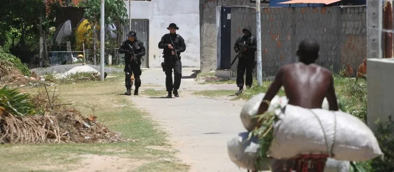 Em sexta movimentada, PM mata ‘Indío’ e ‘Bindola’ e prende ‘Mata Rindo’ e ‘Garotinho’