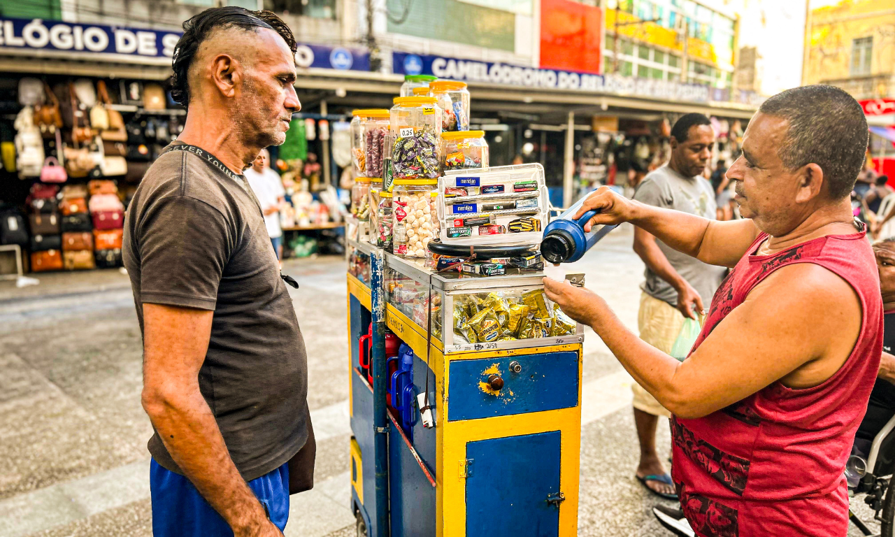 'Cafezinho': tradição resiste à modernização e abandono do ofício em Salvador. Foto: Anna Caroline Santiago | Aratu On 