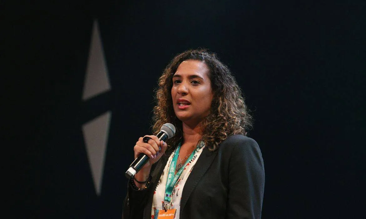 Anielle Franco se pronuncia sobre denúncias contra Silvio Almeida: ‘Peço que respeitem meu espaço’