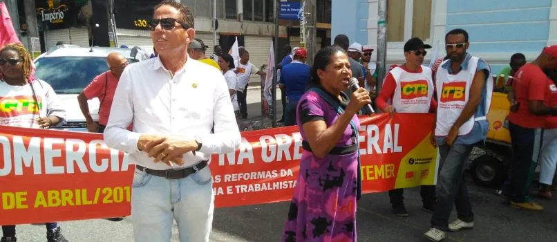 VAI PARAR DE NOVO: Campo Grande tem protesto pela manhã e terá nova manifestação às 15h
