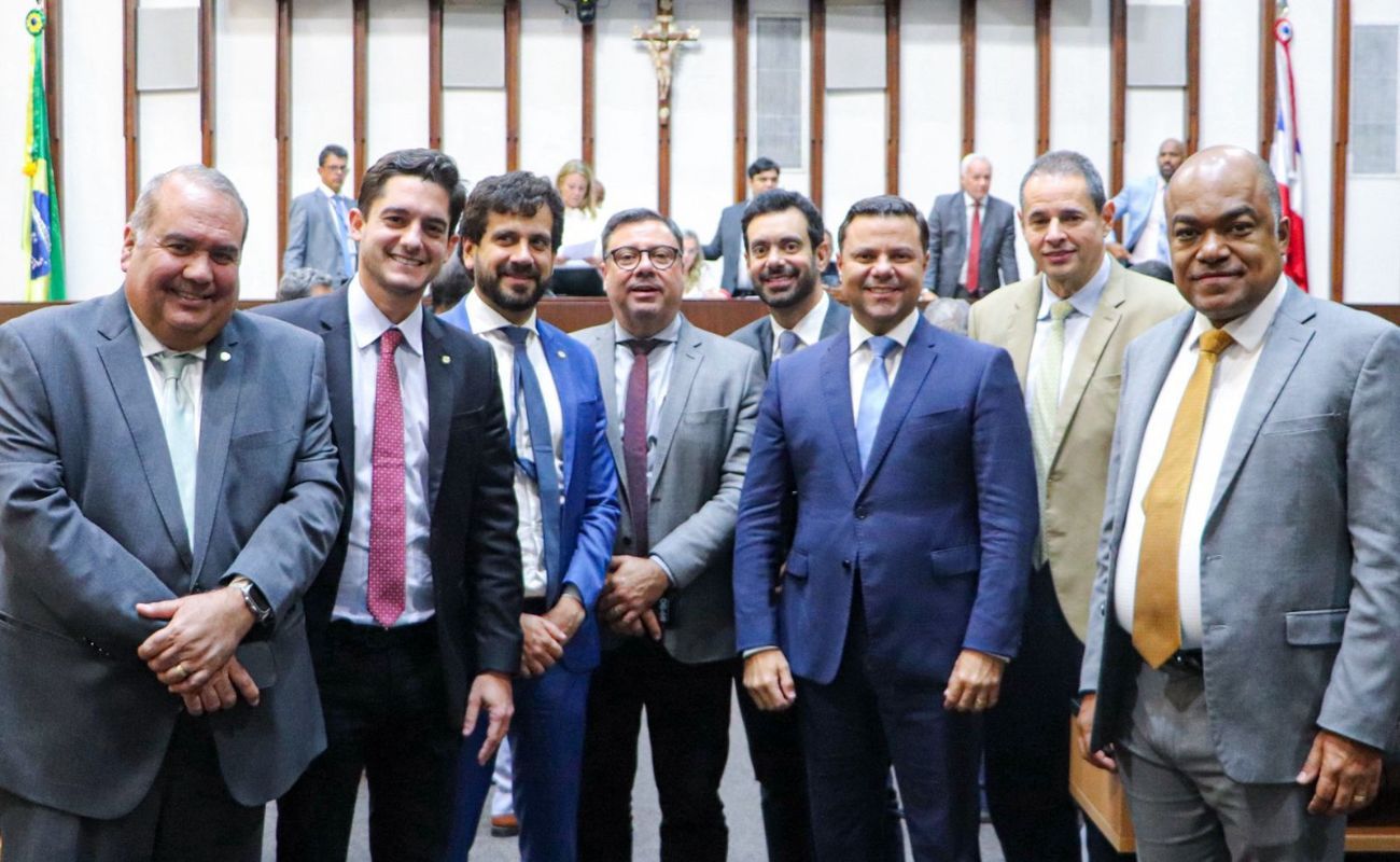 Bancada de oposição da ALBA