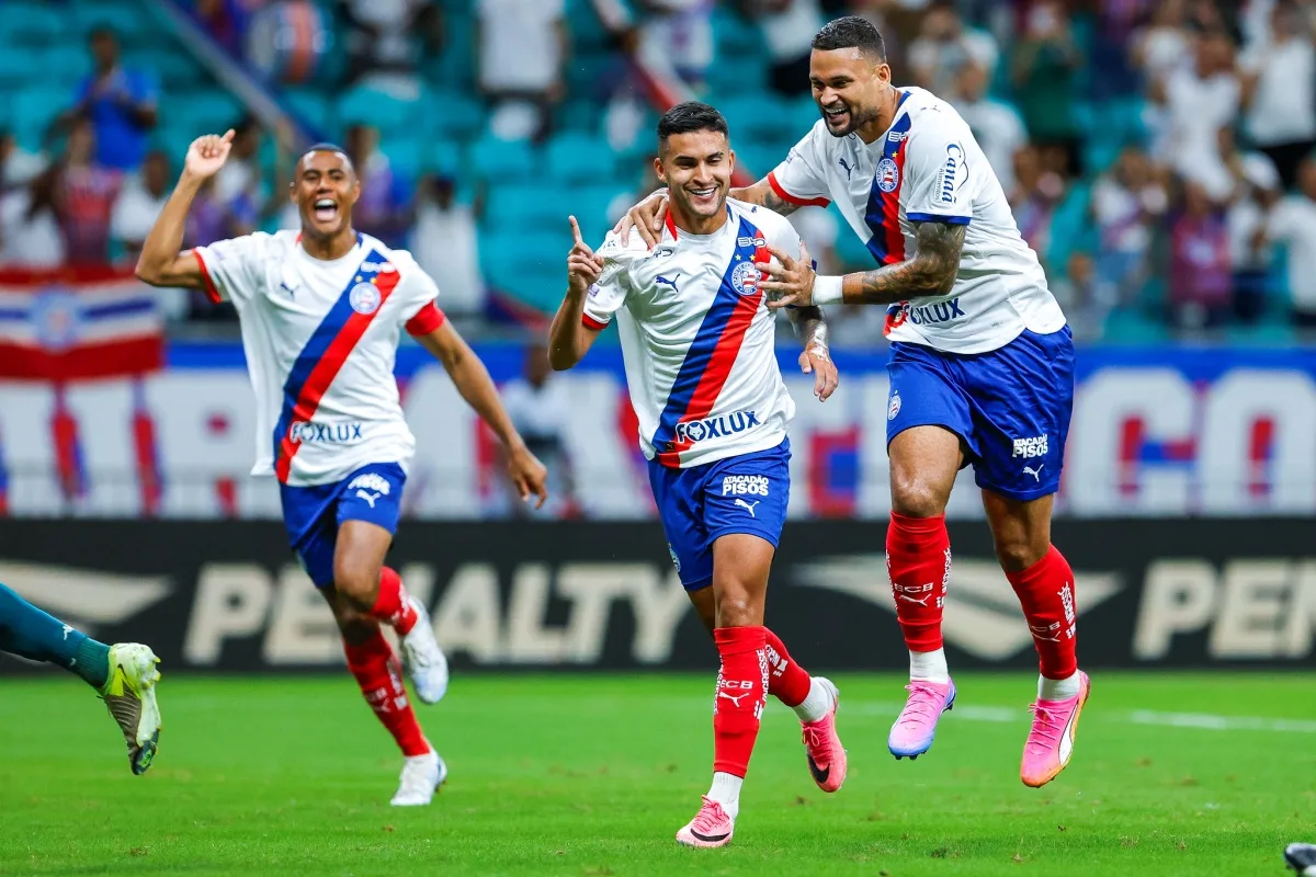 Na volta do Brasileirão, Bahia bate lanterna Chapecoense por 2x0