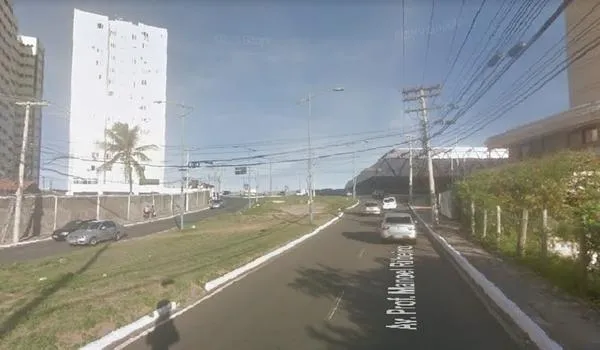 Ciclista fica ferido após ser atropelado por carro no bairro do Stiep
