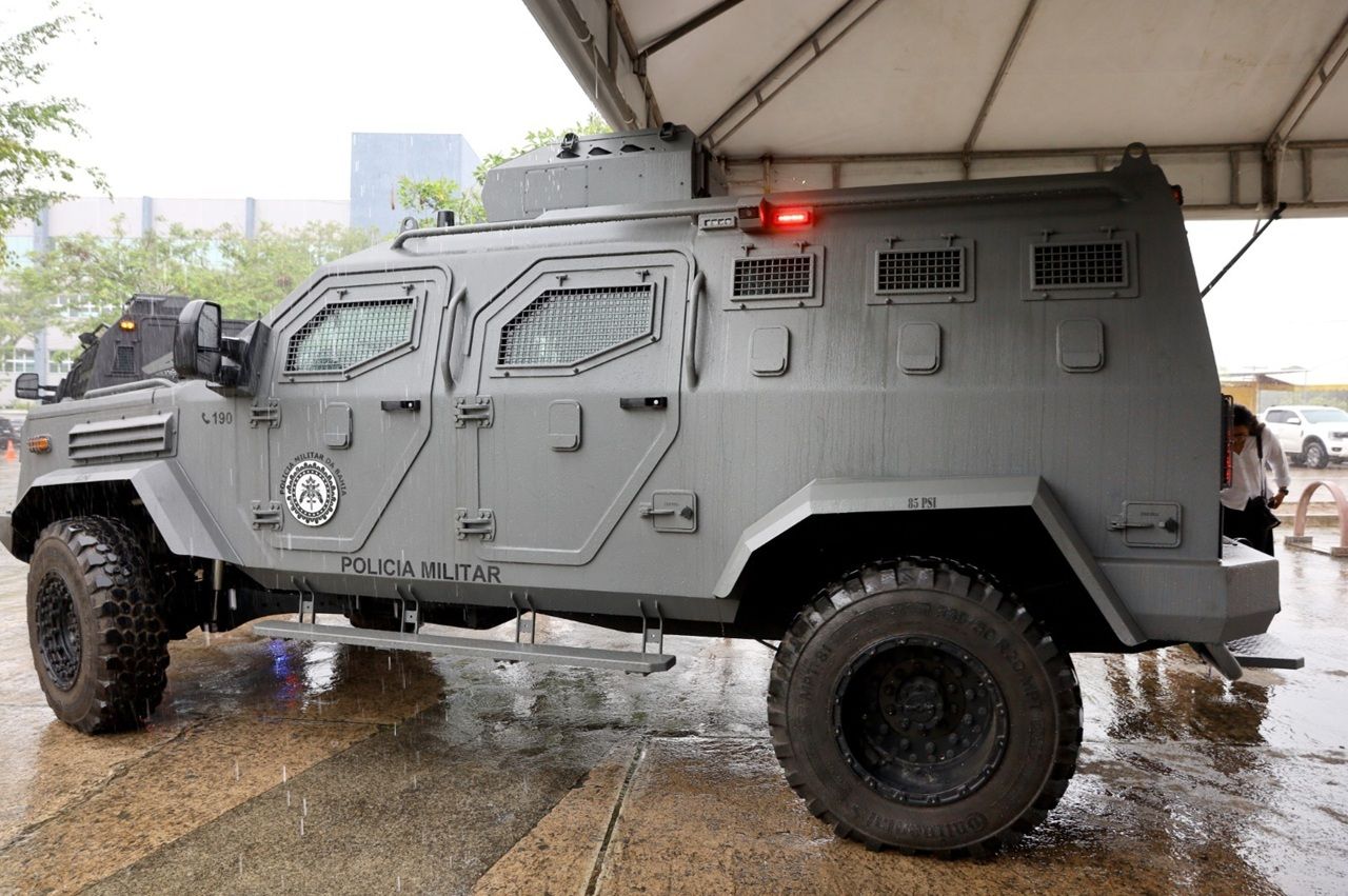 Caveirão Da Bahia Forças Policiais Recebem Veículos Blindados E Fuzis