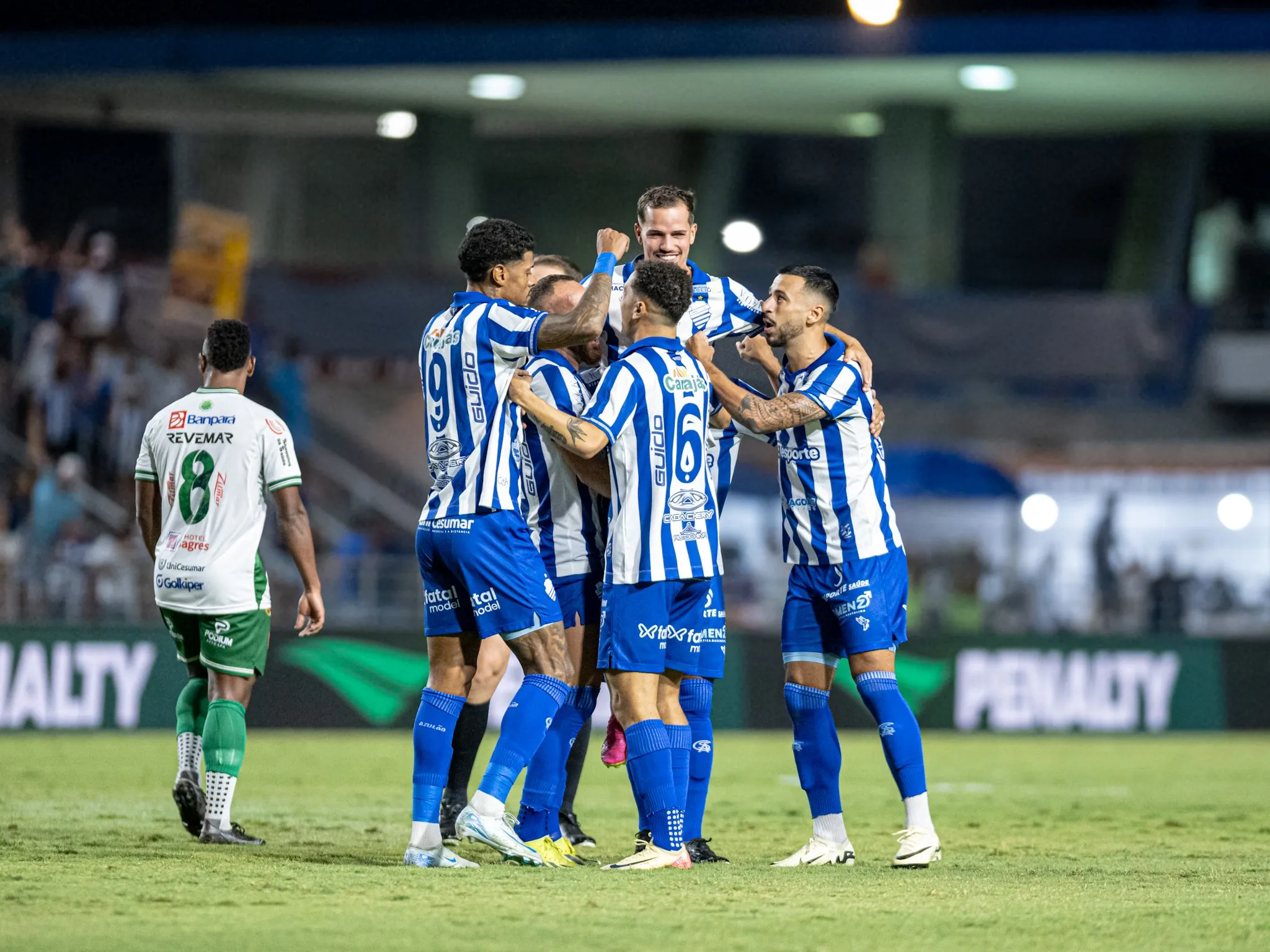 CSA goleia e passa de fase na Copa do Brasil.
