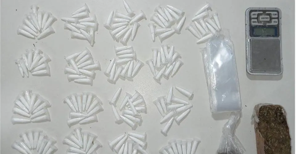 Suspeito de tráfico de drogas é preso em Camaçari