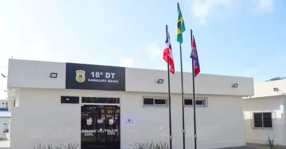 Corpos enrolados em lençol são encontrados no município de Camaçari