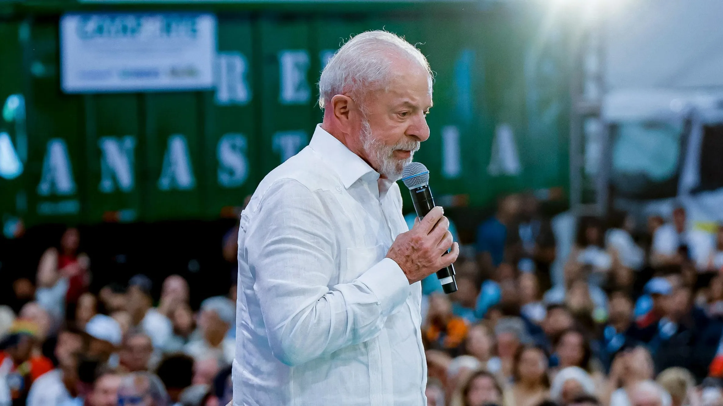 Aprovação de Lula é de 45,6% e desaprovação chega a 50,9%, aponta pesquisa