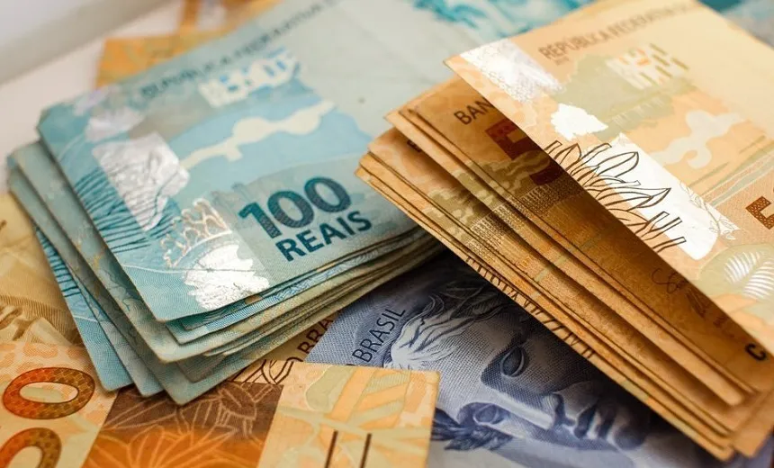 Estimativa do salário mínimo para 2019 é reduzida de R$ 1.002 para R$ 998