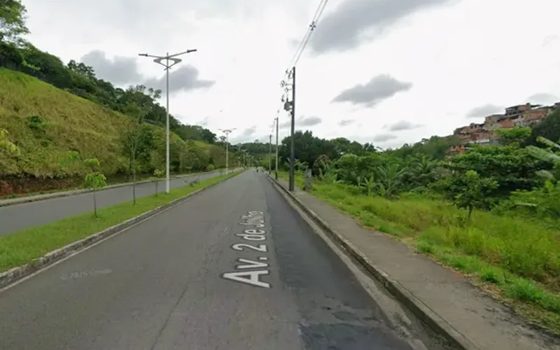 Segundo a Pol&iacute;cia Militar, uma equipe estava realizando uma sinaliza&ccedil;&atilde;o da via com a coloca&ccedil;&atilde;o de cones/Foto: Reprodu&ccedil;&atilde;o&nbsp;