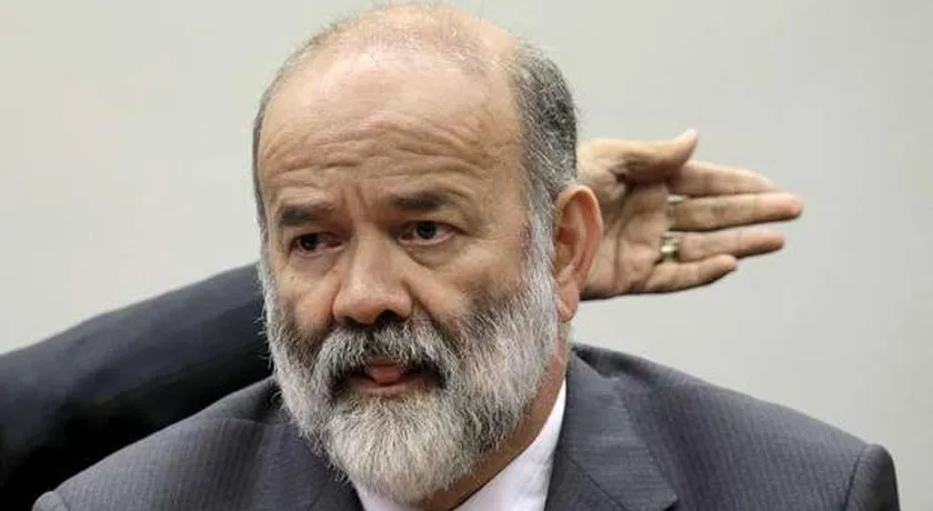 Lava Jato: após prisão, tesoureiro do PT pede afastamento