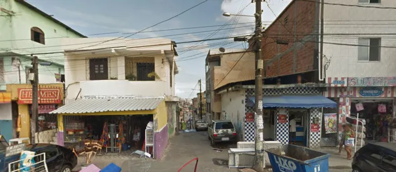 MISTÉRIO: Homem encontra irmão esfaqueado dentro de casa em Salvador