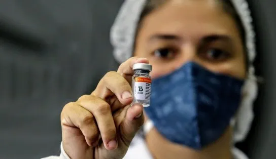 Boa notícia! Estudo da Fiocruz mostra efetividade das vacinas em idosos
